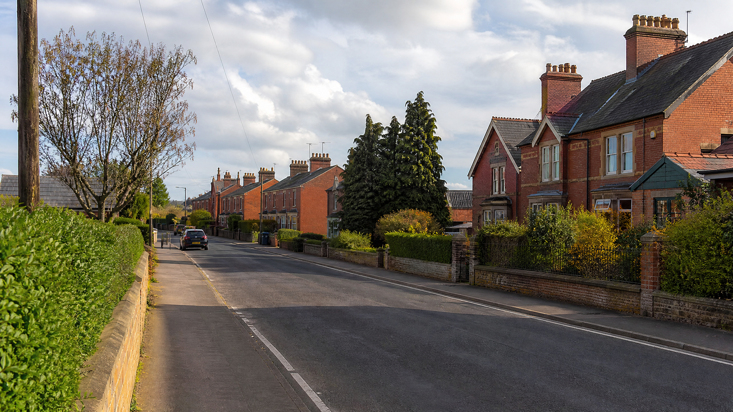 Residential streets and properties in Burton Latimer, North Northamptonshire — area served by specialist resin driveway installer